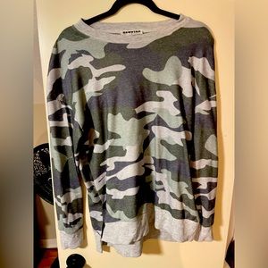 Camp sweater, size M